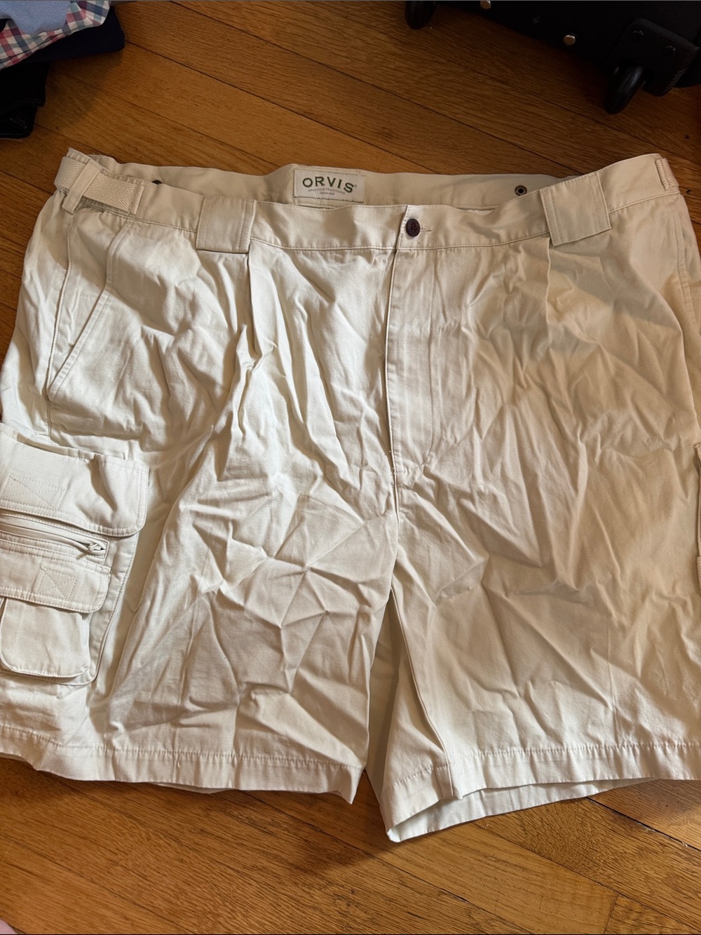 Orvis Men's Light Tan Cargo Shorts with Utility Pockets